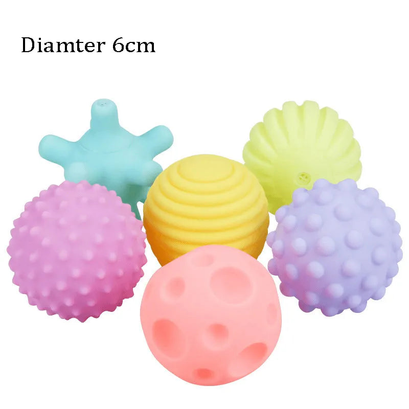 6cm Squeaky Rubber Ball